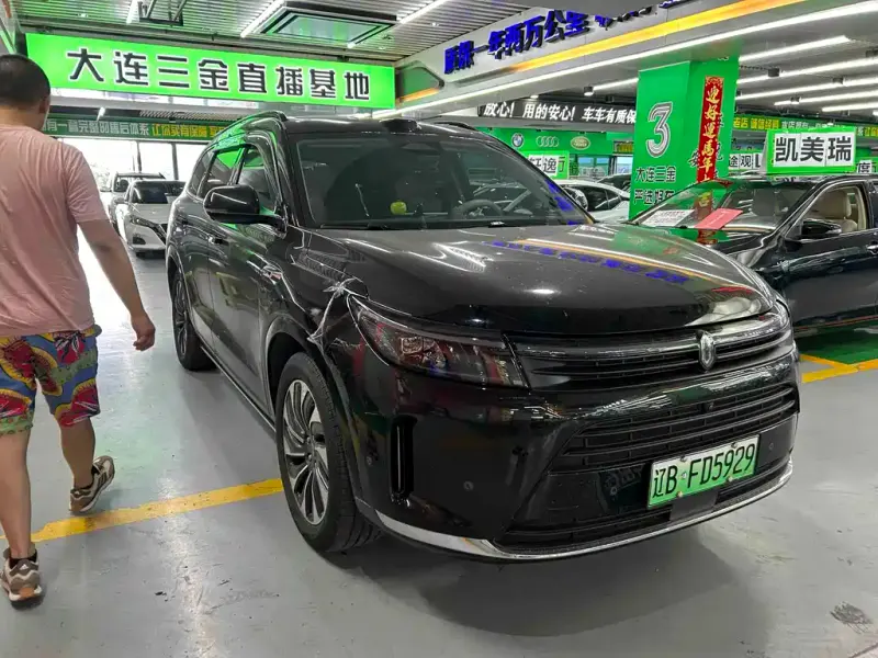 AITO M7, 2024