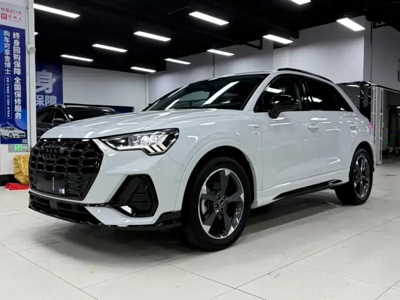 Audi Q3, 2022