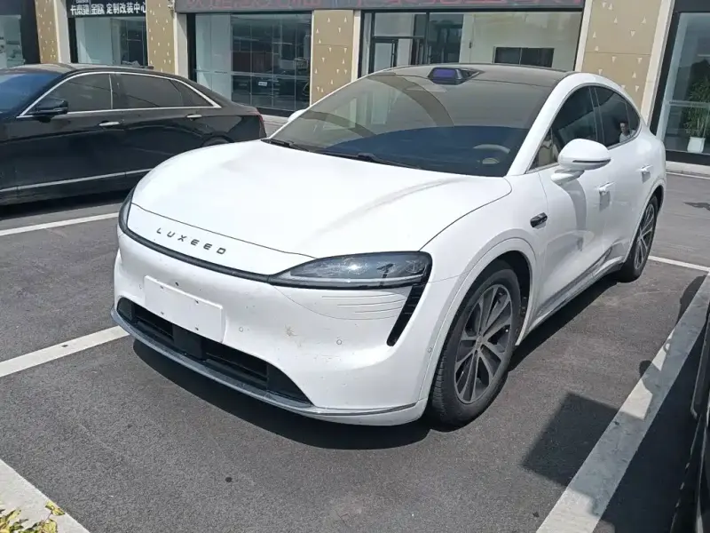 Luxeed Zhijie R7, 2025
