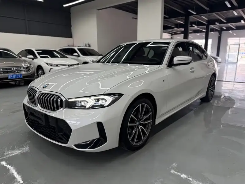 BMW 3 Series, 2023