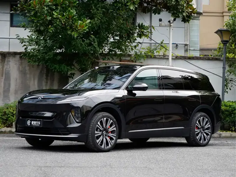 NIO ES8, 2024