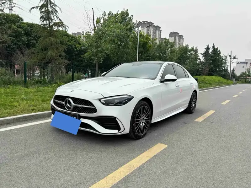 Mercedes-Benz C-Class, 2024