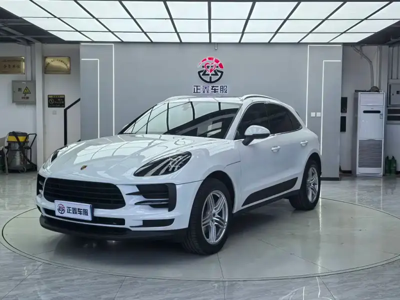 Porsche Macan, 2019 — фото 1