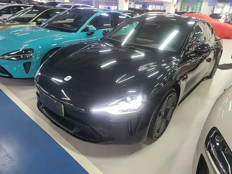 Xiaomi SU7, 2025