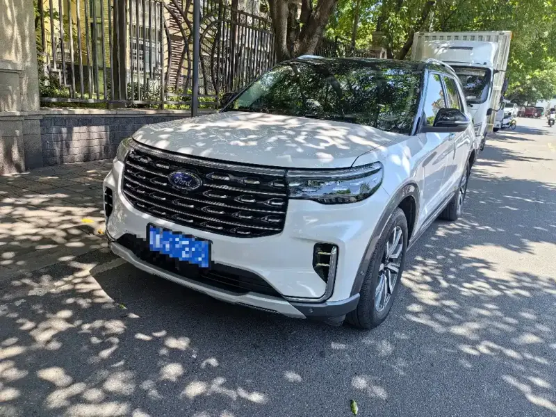 Ford Explorer, 2023