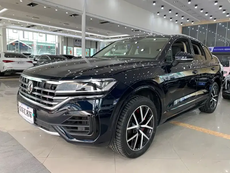 Volkswagen Touareg, 2020 — фото 1