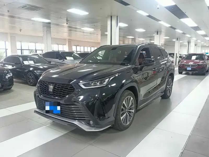 Toyota Crown Kluger, 2024