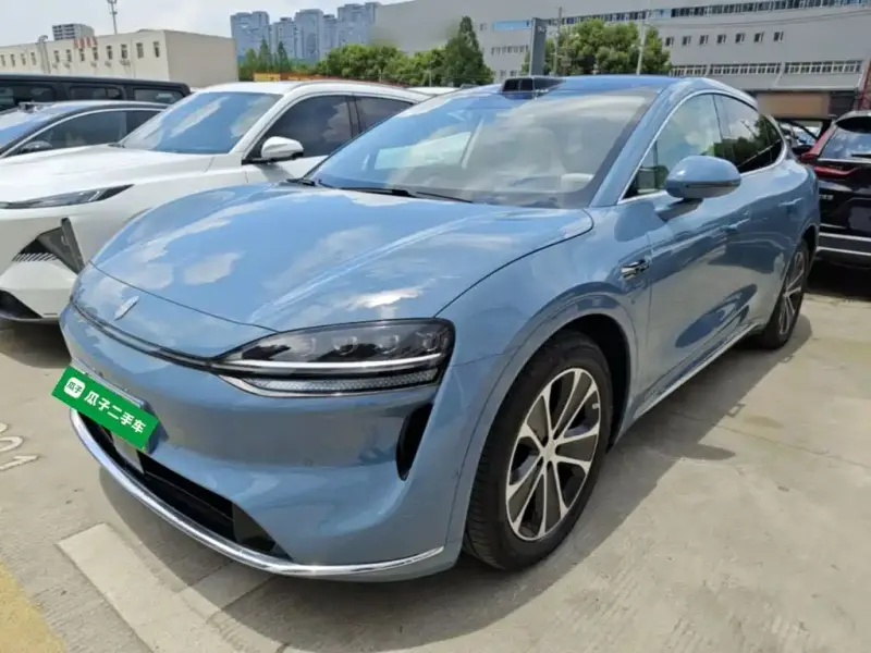 Luxeed Zhijie R7, 2025