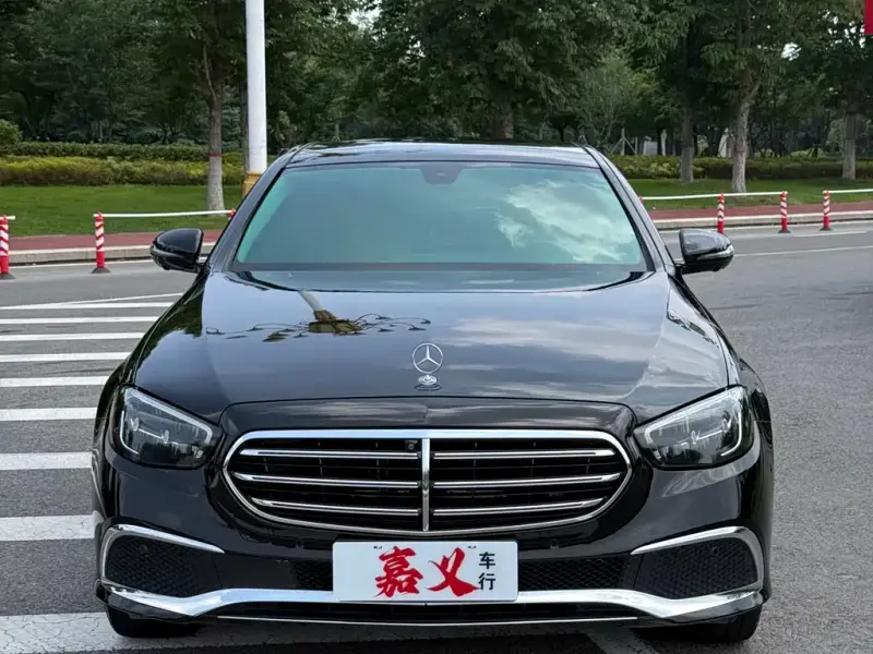 Mercedes-Benz E-Class, 2022