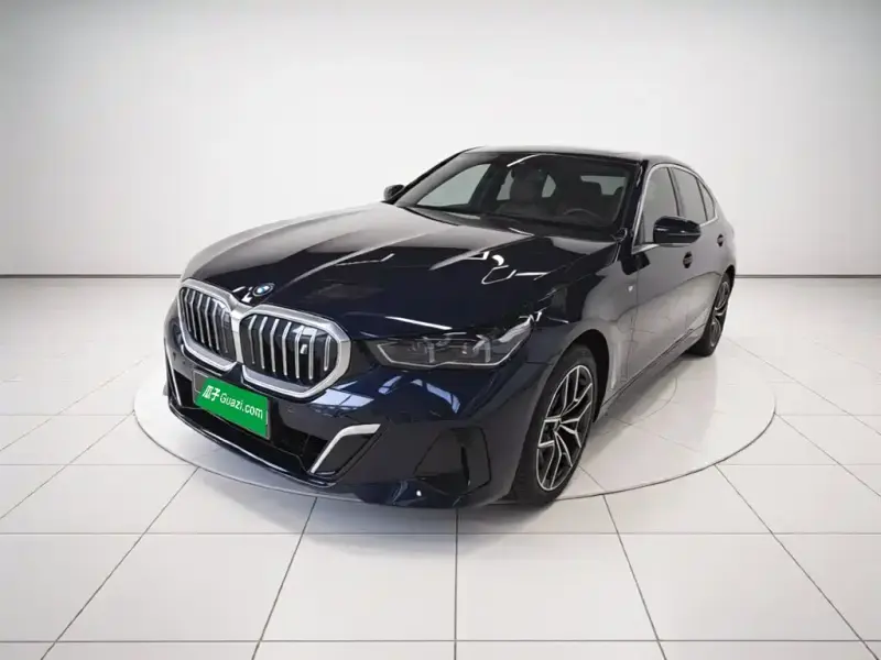 BMW i5, 2025