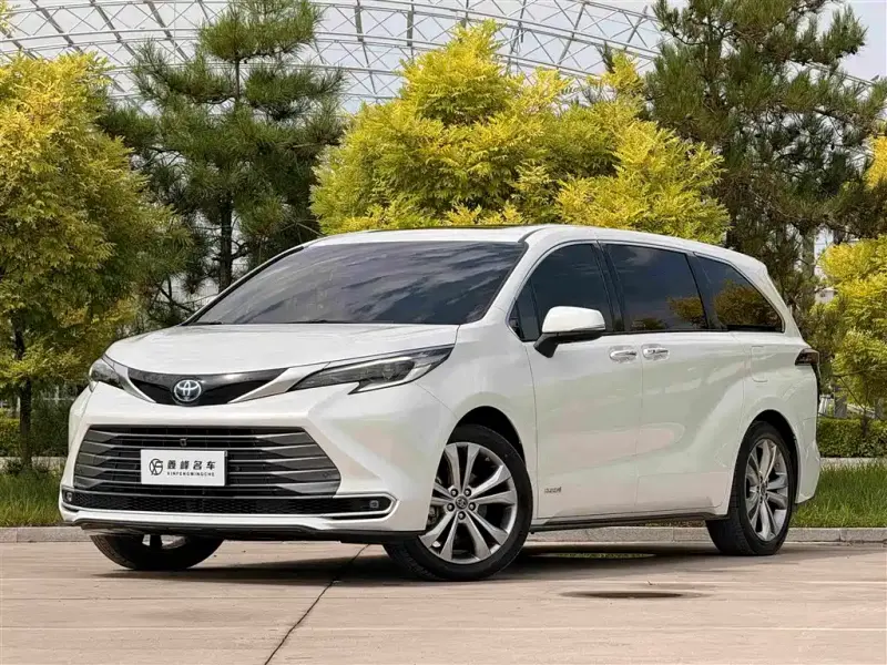 Toyota Sienna, 2023