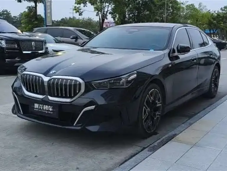 BMW 5 Series, 2024