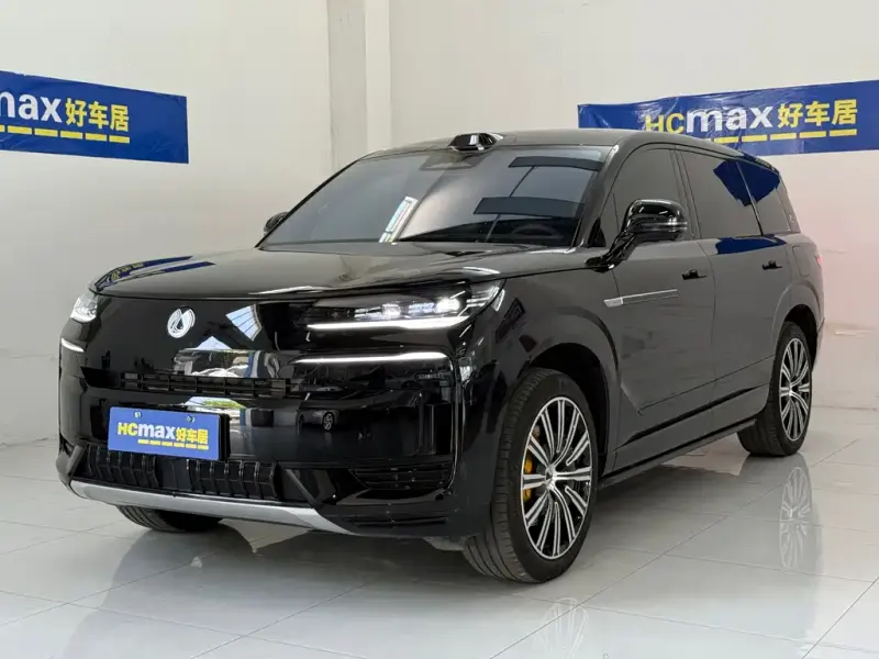 Denza N9, 2025