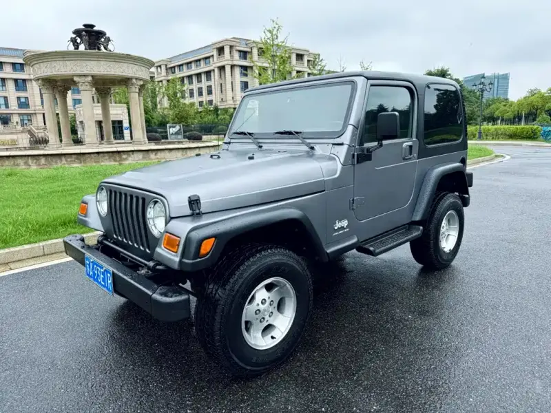 Jeep Wrangler, 2004