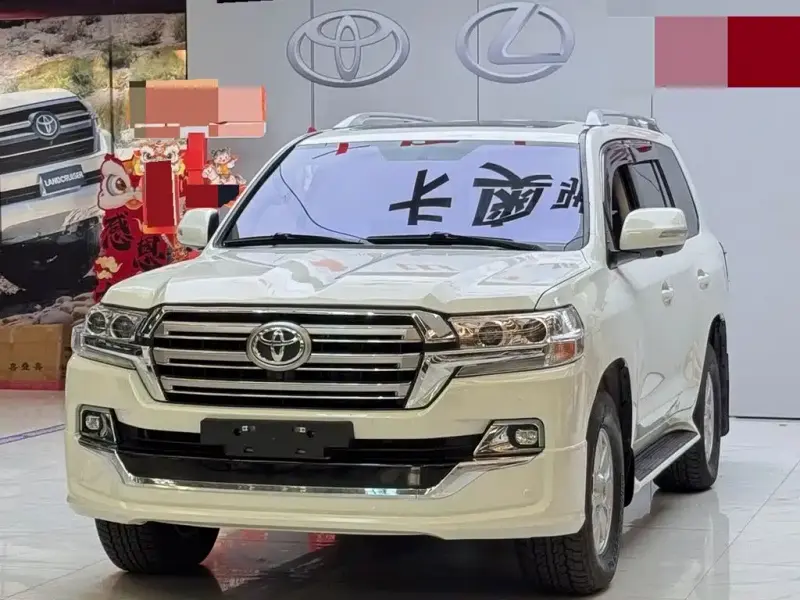 Toyota Land Cruiser, 2013 — фото 1