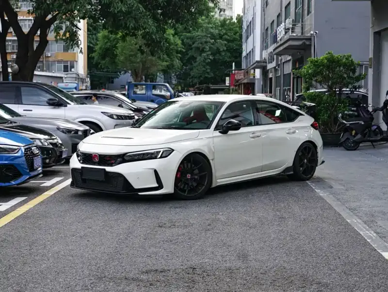 Honda Civic (Import), 2025