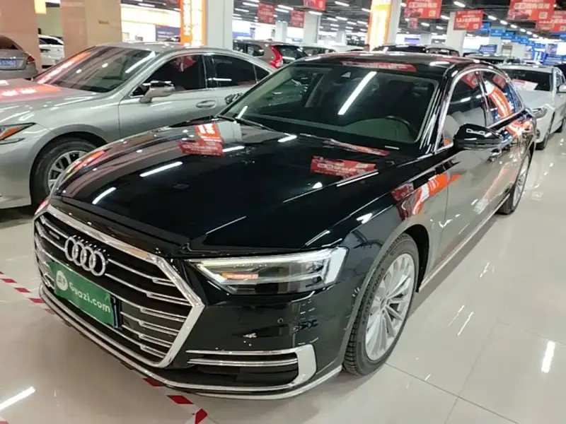 Audi A8, 2022