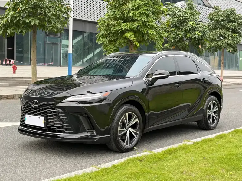 Lexus RX, 2025