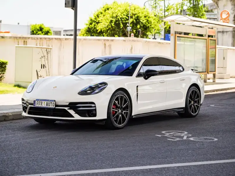 Porsche Panamera, 2017