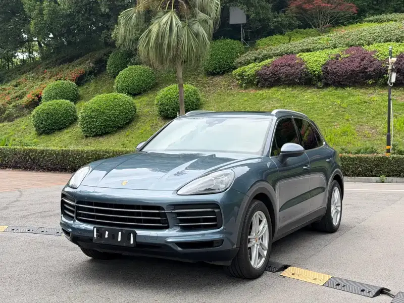 Porsche Cayenne, 2020