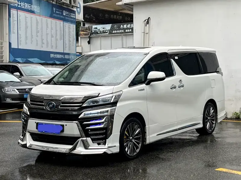 Toyota Vellfire, 2022