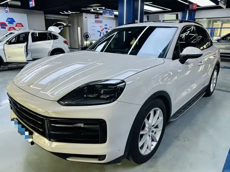Porsche Cayenne, 2023