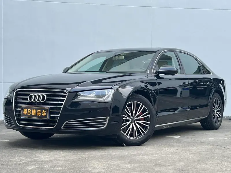 Audi A8, 2012