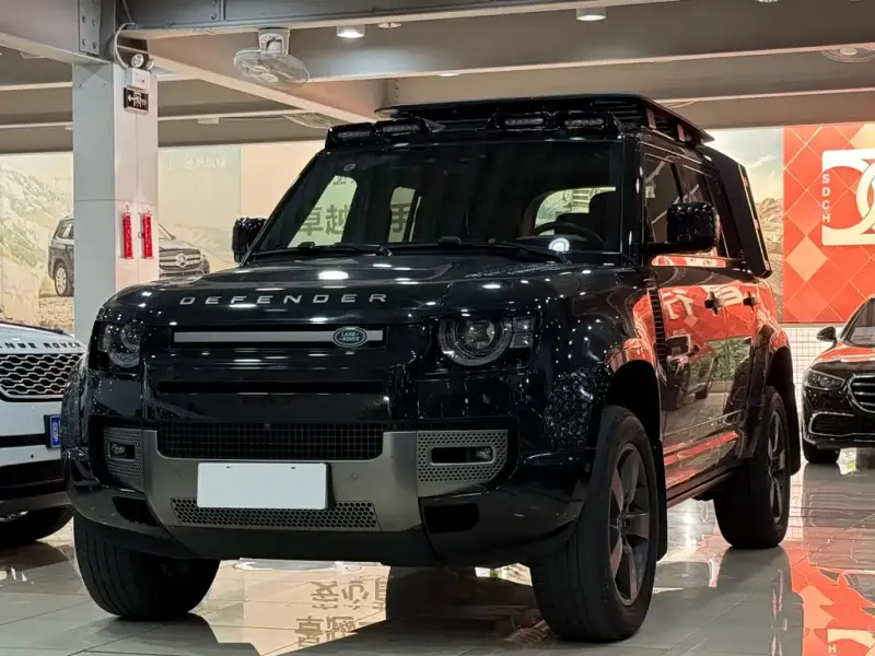 Land Rover Defender, 2023
