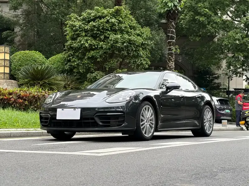 Porsche Panamera, 2024