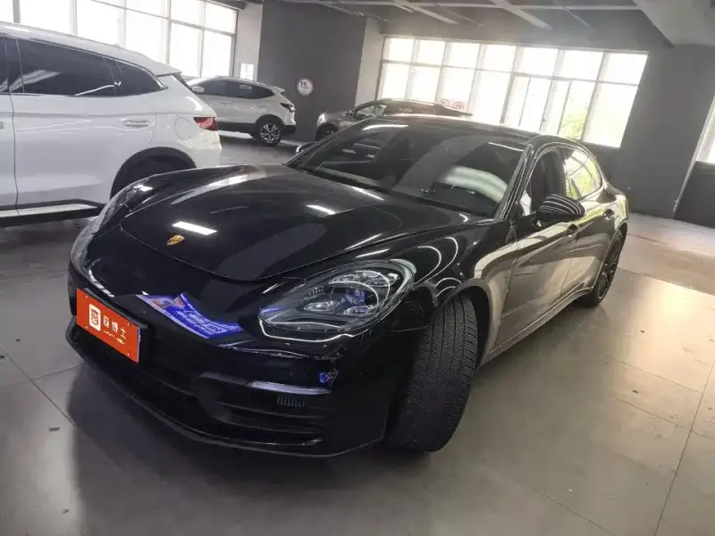 Porsche Panamera, 2021