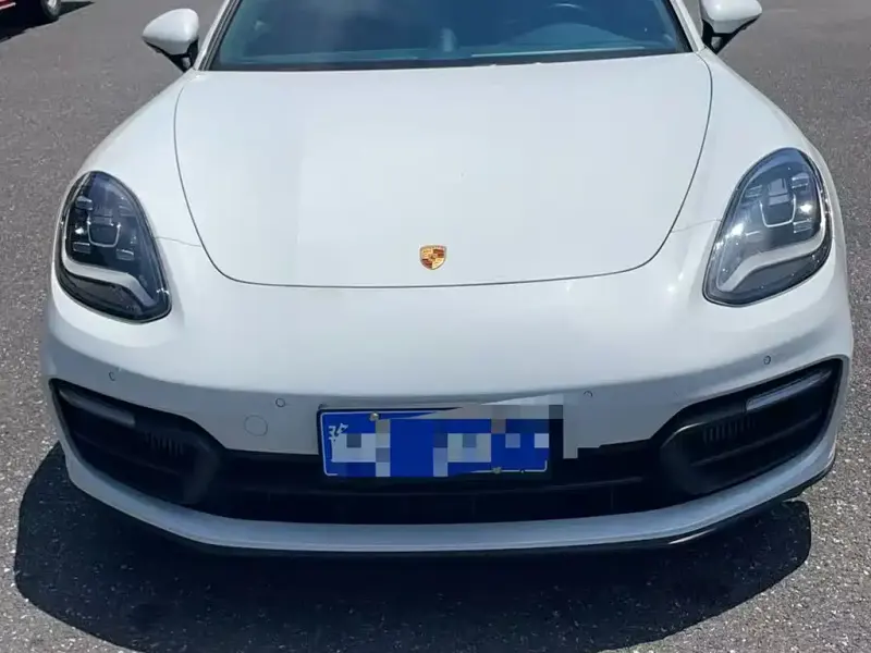 Porsche Panamera, 2023