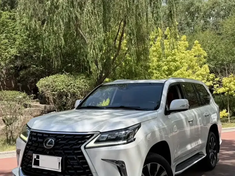 Lexus LX, 2016