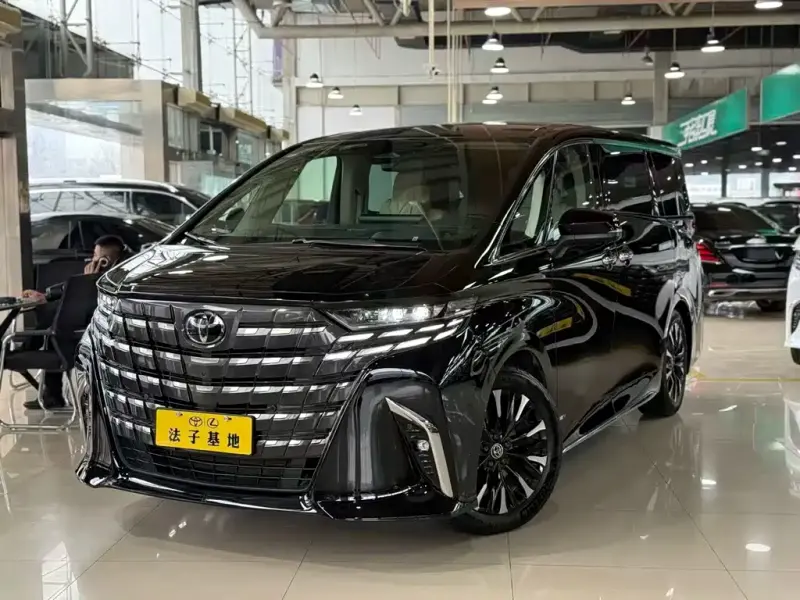 Toyota Alphard, 2023