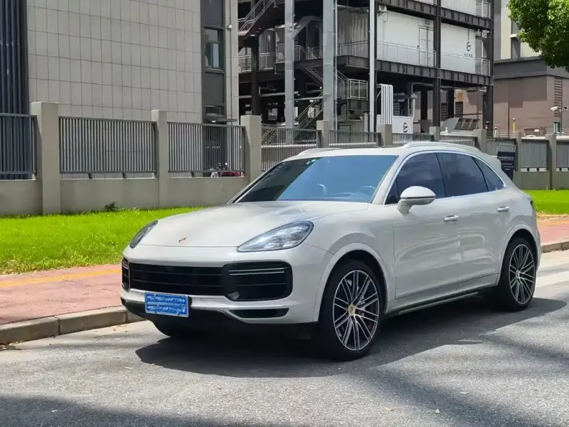 Porsche Cayenne, 2022