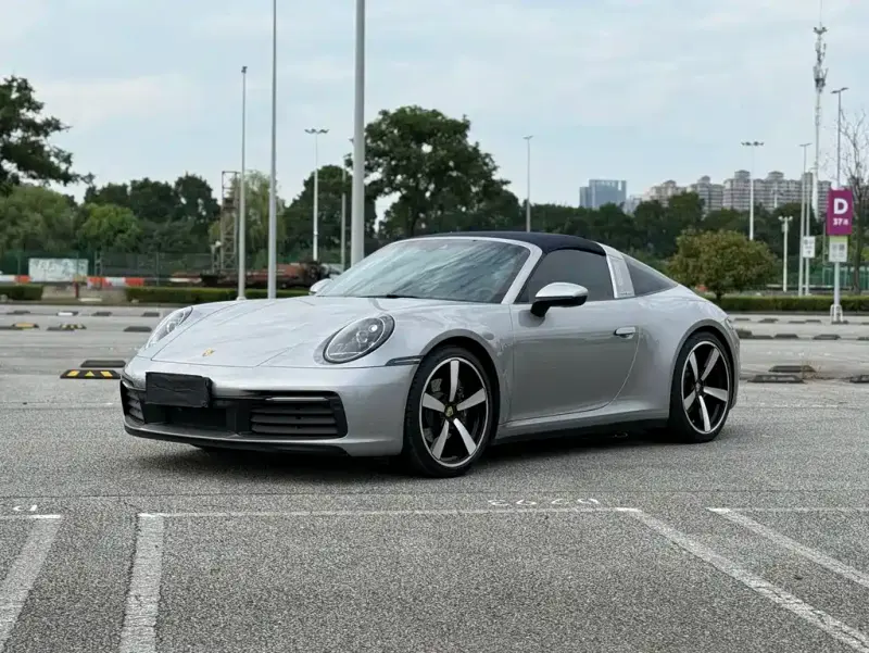 Porsche 911, 2022