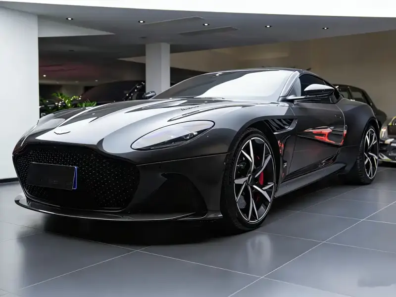 Aston Martin DBS, 2019