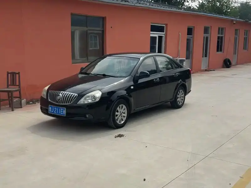 Buick Excelle, 2013