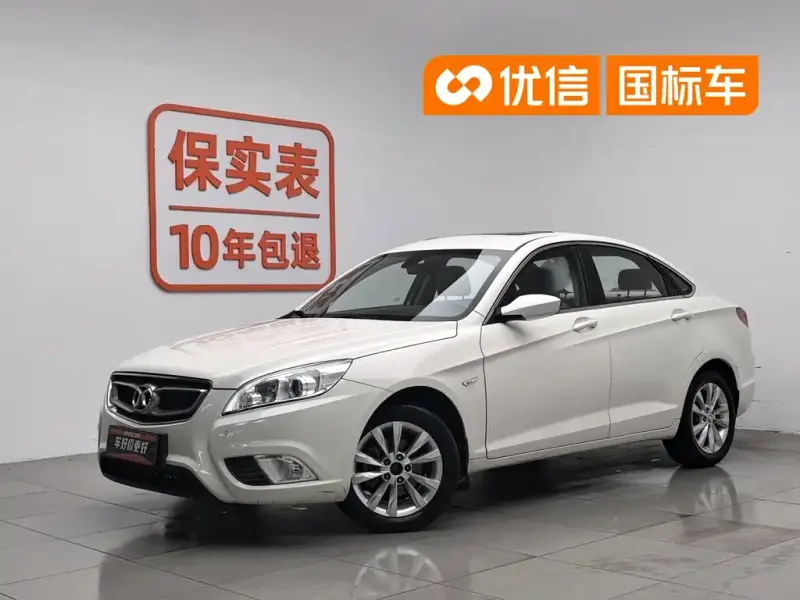 BAIC Senova D50, 2015 — фото 1