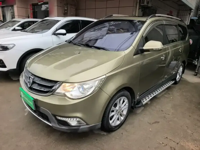 Baojun 730, 2015