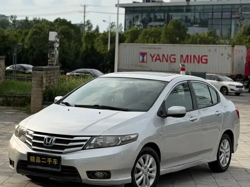 Honda City Classic, 2015