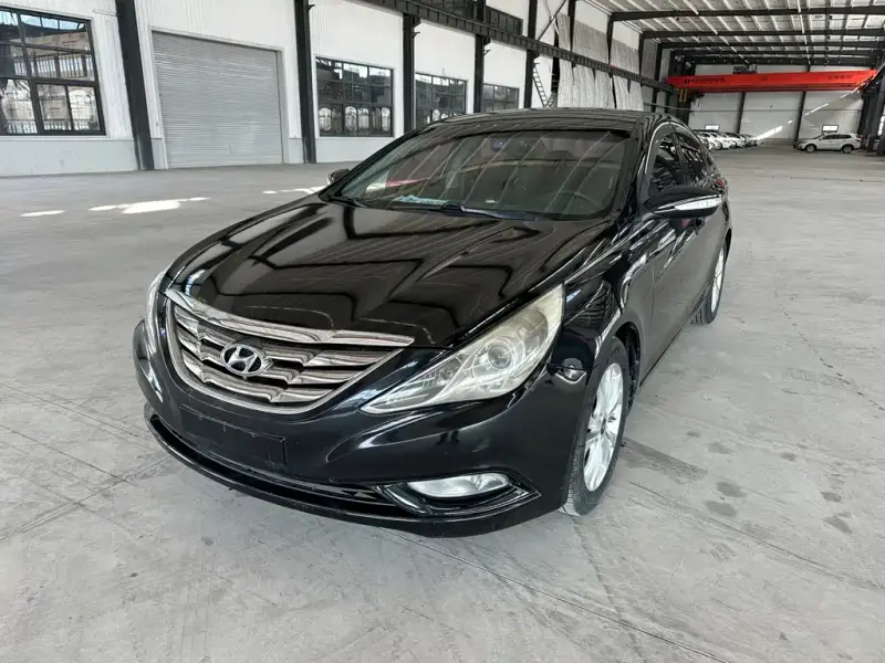 Hyundai Sonata, 2011