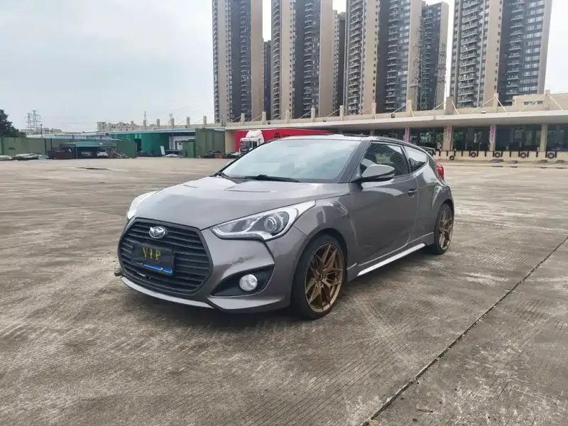Hyundai Veloster, 2013