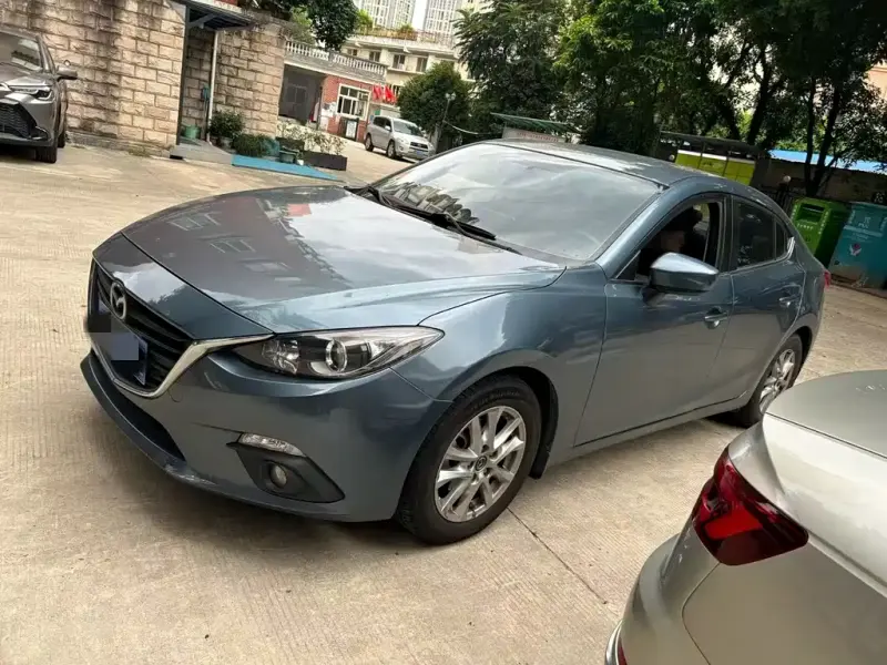 Mazda 3 Axela, 2016