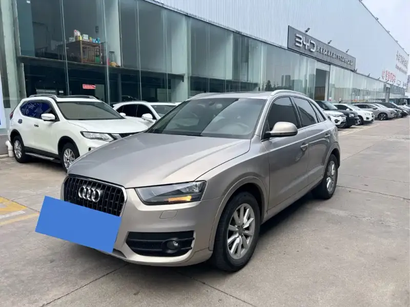 Audi Q3, 2013