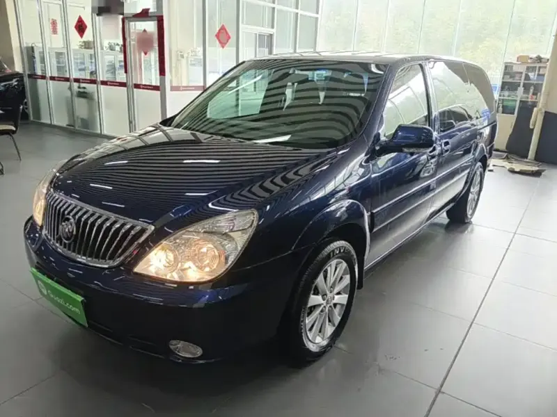 Buick GL8, 2015