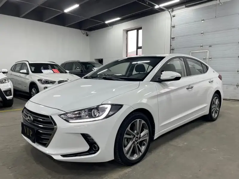 Hyundai Elantra, 2018