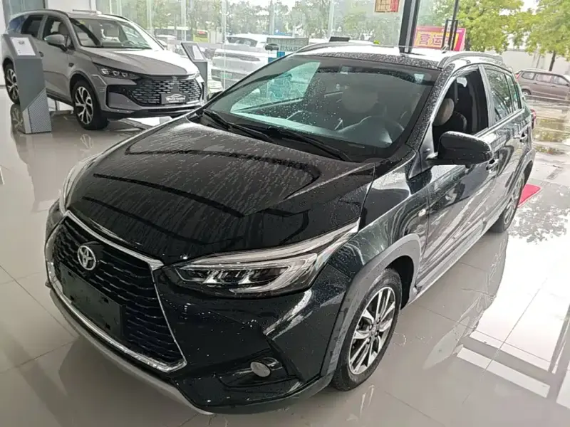 Toyota Yaris L, 2021