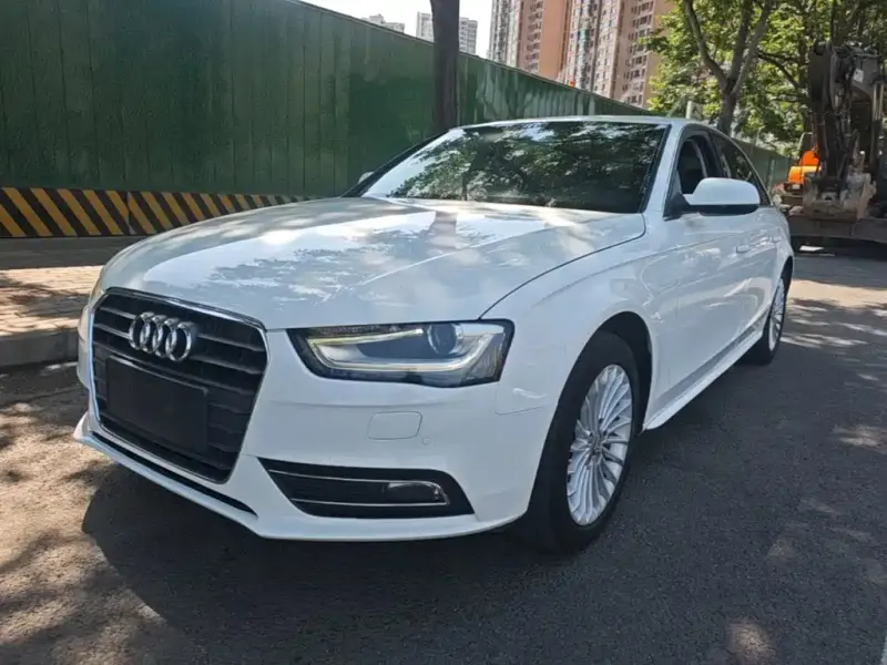 Audi A4L, 2014 — фото 1