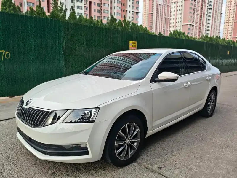 Skoda Octavia, 2021 — фото 1