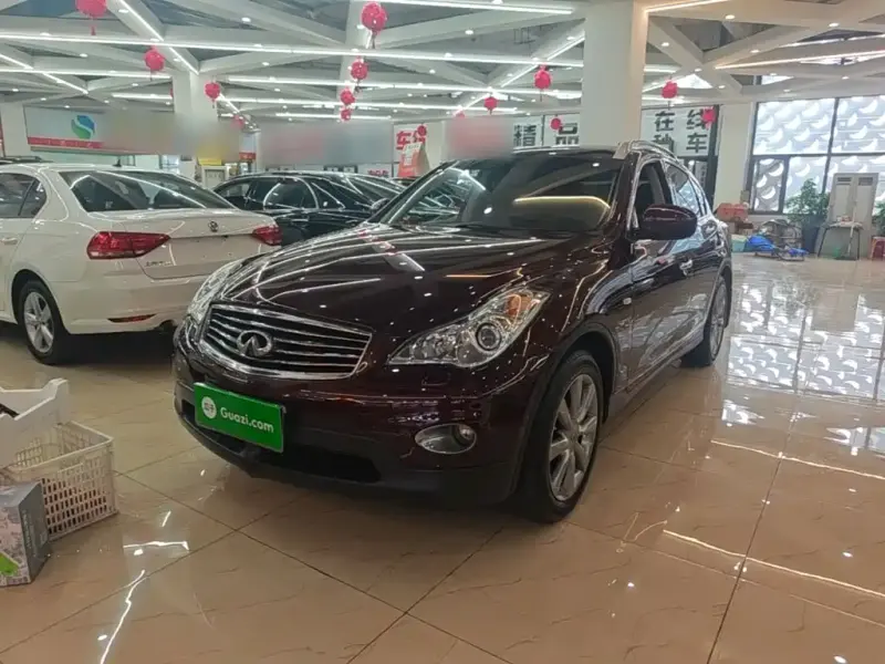 Infiniti QX50 (Import), 2015